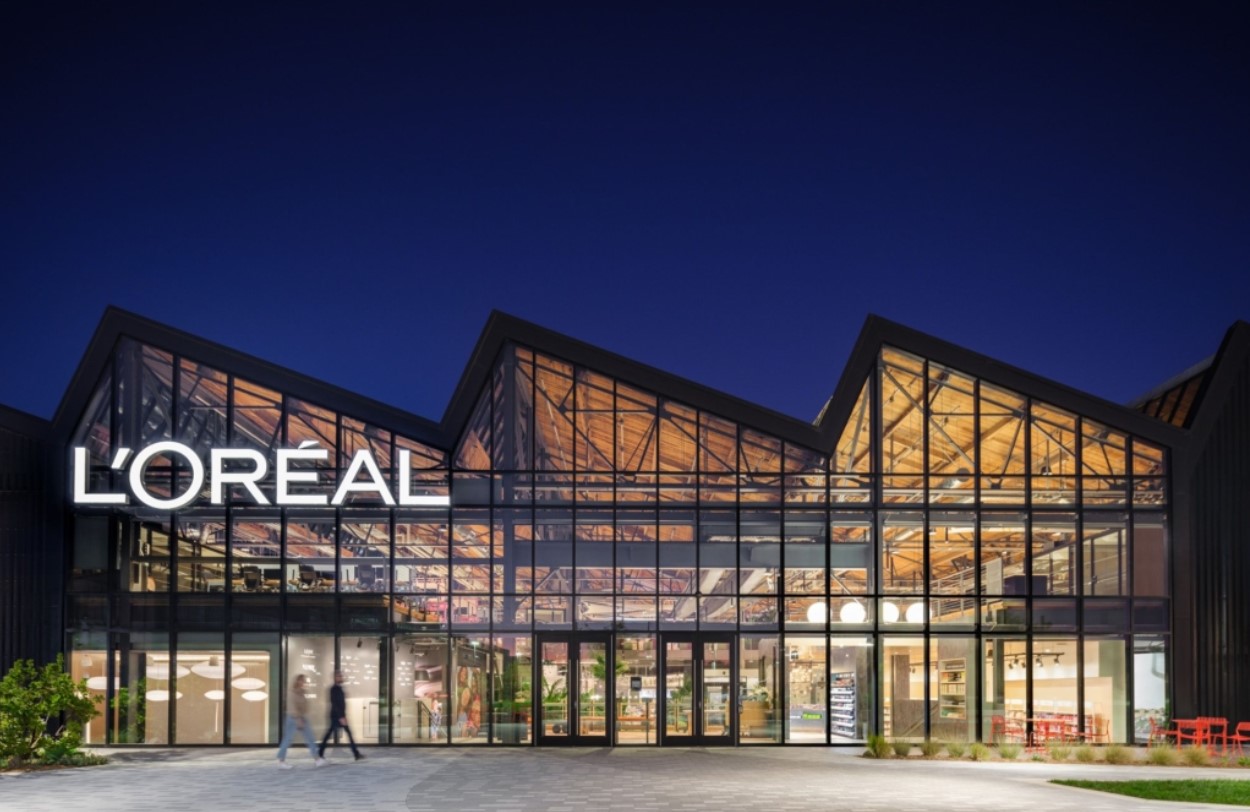 Spacestor Workspace of the Week L'Oreal Offices, El Segundo