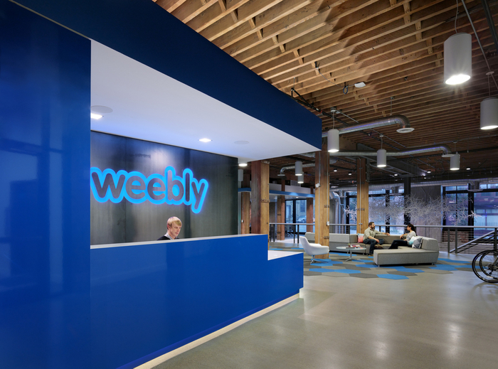 Spacestor | Workspace of the Week - Weebly, California