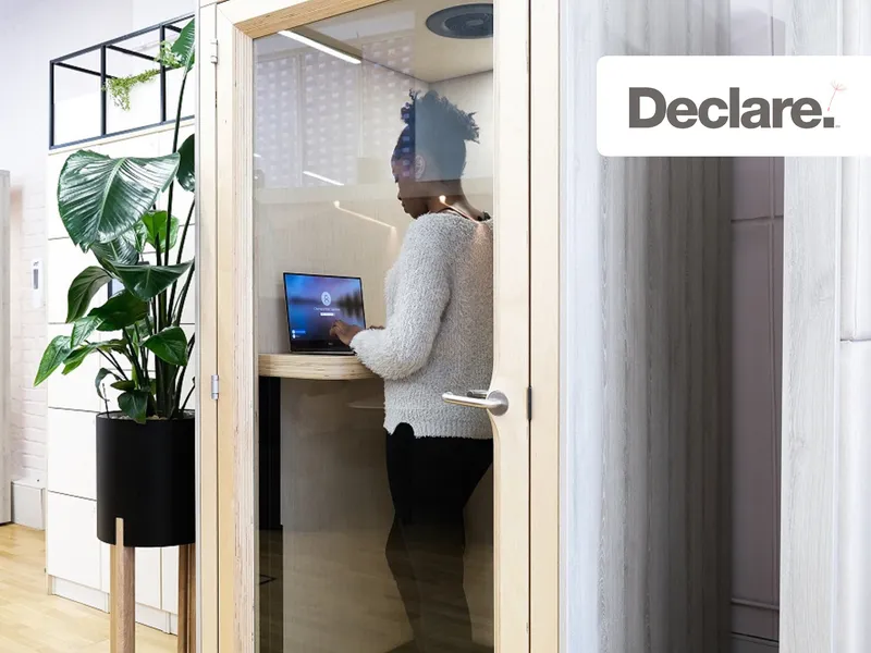 Videoconferencing Office Booths : soundproof phone booth