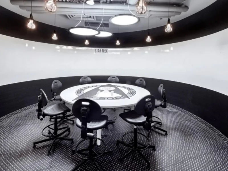 Spacestor  Workspace of the Week - Mojeh, Dubai